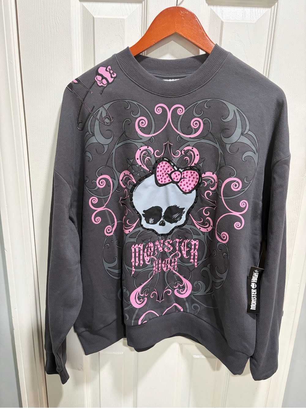 monster high Gray Crewneck Sweater with Pink Skull Bow Graphic
